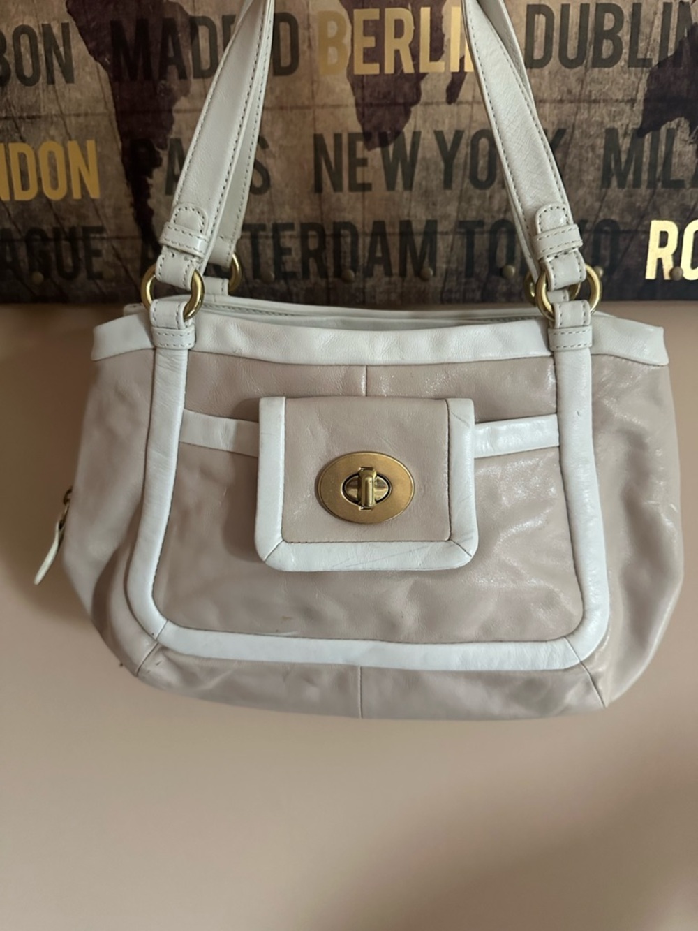Coach Signature Sufflette White Leather Handbag